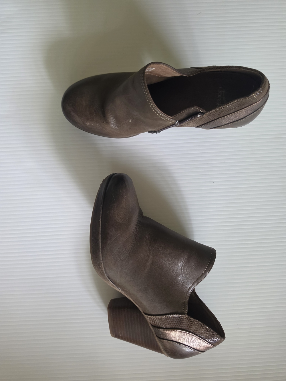 Women’s Dansko Brown Leather Ankle Booties - Size 9